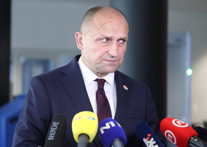 Anušić: Dogovorili smo povećanje izdvajanja za obranu, ovo su hrvatski prioriteti