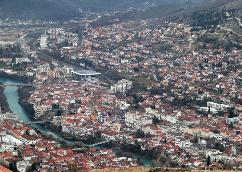 BiH: 14 godina zatvora za krijumčarenje žena i prostituciju u EU