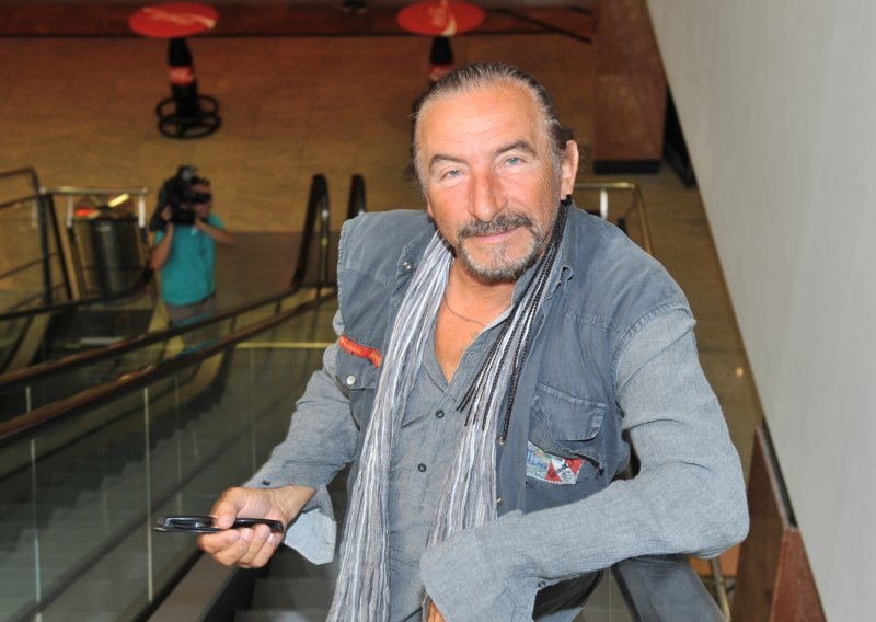 Željko Bebek o odbijanju nastupa s Bijelim Dugmetom: 'Ne mogu tako pred publiku'