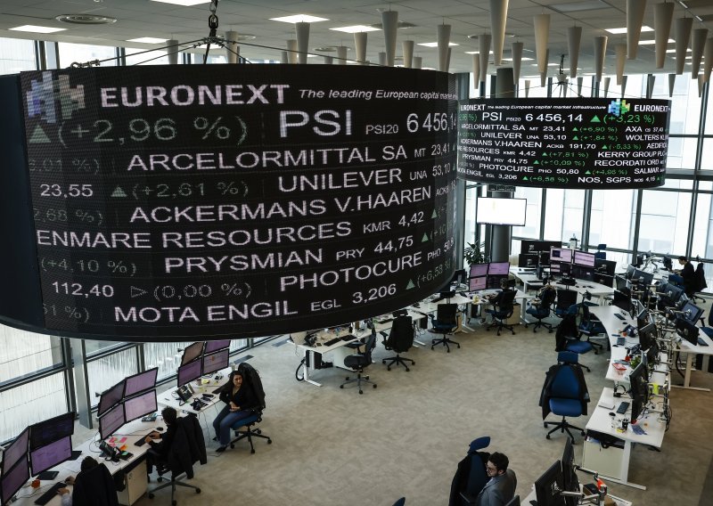 Uoči zasjedanja ECB-a europske burze s blagim dobitkom