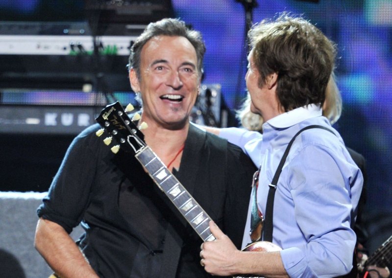 Bruce Springsteen iznenadio fanove: Na koncertu izveo duet s Paulom McCartneyjem