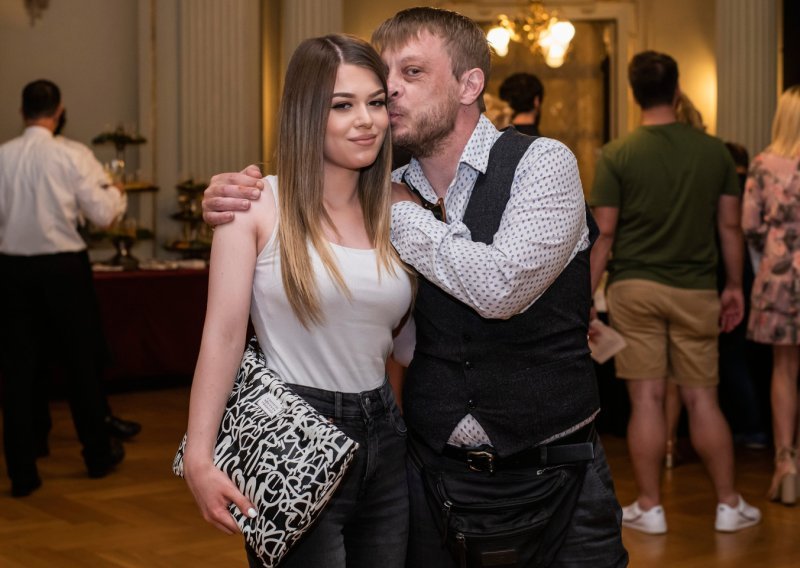 Poruka koja lomi srce: Lu Dedić ovako se oprostila od oca