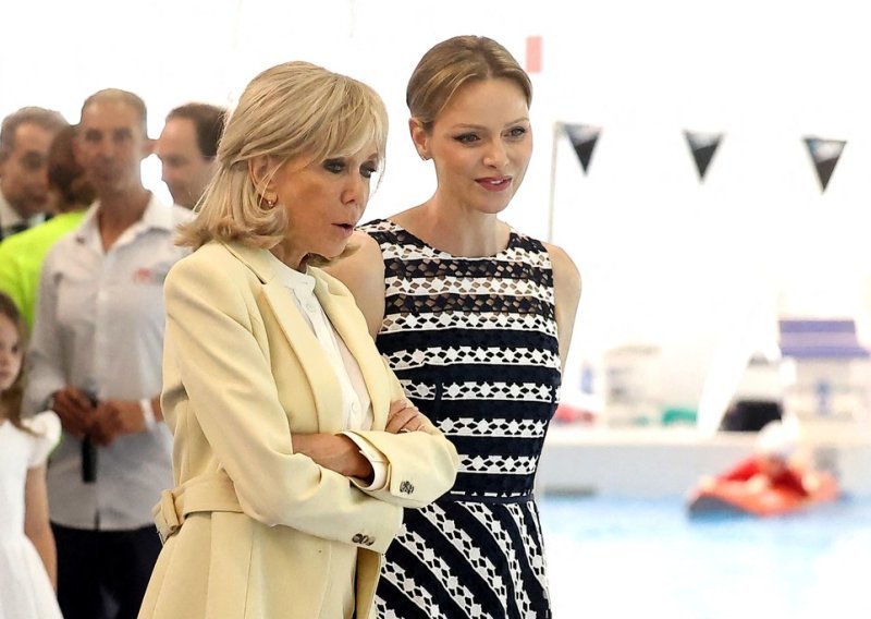 Brigitte Macron iznenadila izdanjem: Nitko nije očekivao da će doći u tenisicama