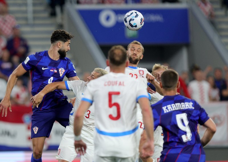 Pogledajte gol kojim su Česi nakratko šokirali Vatrene na Opus Areni