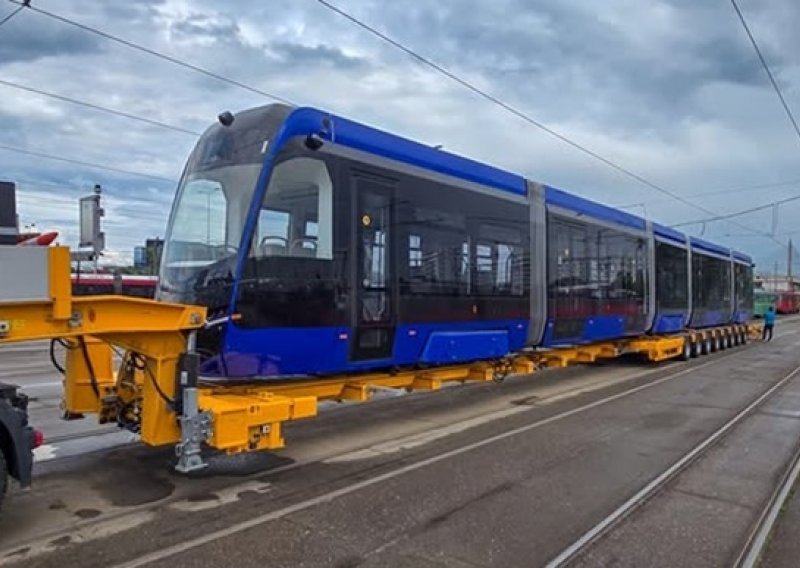 Beograd se pohvalio novim tramvajima iz Turske, a onda je stigao hladni tuš: 'Ovo je propust koji se nije smio dogoditi'