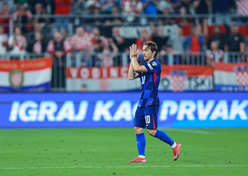 Scene kakve Osijek ne pamti! Pogledajte što se dogodilo kad je Modrić izašao iz igre