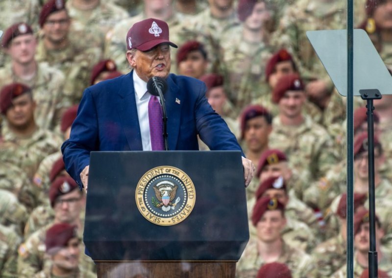 Bjesne neredi u LA-ju, Trump u žestokom obraćanju: Životinje, ova anarhija se neće nastaviti