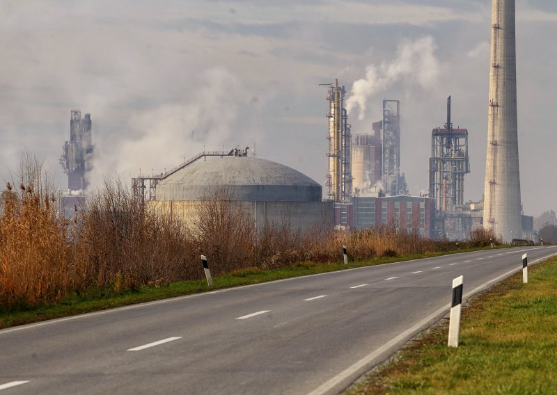 Petrokemija povukla cijelu županiju u minus, poduzetnici Zagreba u plusu 1,5 milijardi eura