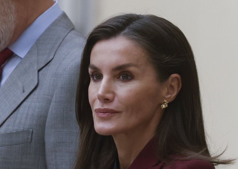 Tajna blistave kraljičine kose krije se u triku koji vas neće koštati ni centa