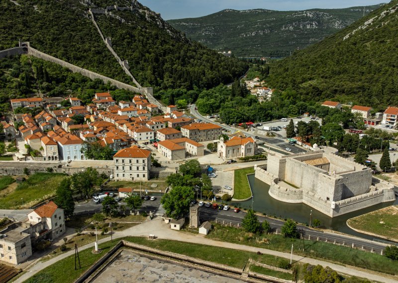 U Stonu će se održati dopunski izbori: Jedno mjesto je prazno, razlog je bizaran