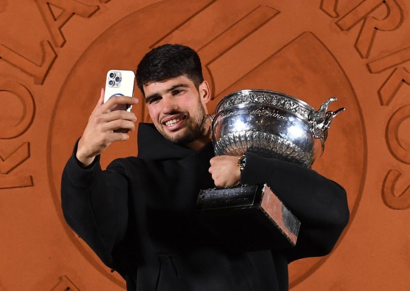 Novi kralj bijelog sporta: Kako je Carlos Alcaraz u infarktnom finalu Pariza promijenio tenis