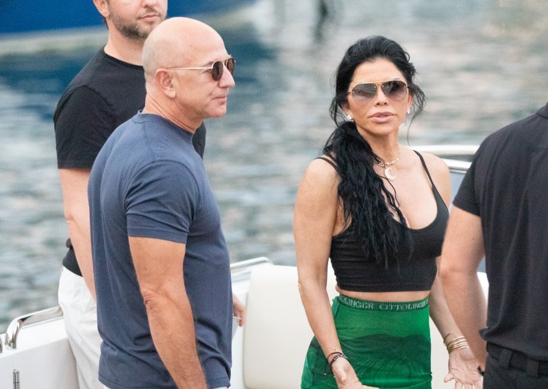 Jeff Bezos i Lauren Sanchez uživali na Hvaru: 'Oni su jako ugodni ljudi'
