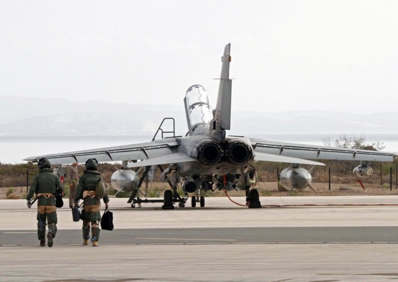 Britanci poslali borbene avione na Bliski istok: Tamo idu za potporu