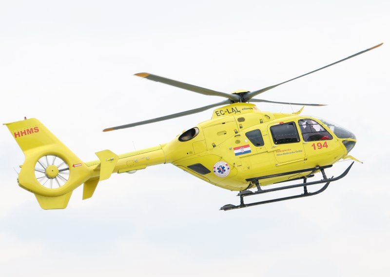 Teško se ozlijedio u polju, helikopterom prebačen u Osijek; na kraju preminuo