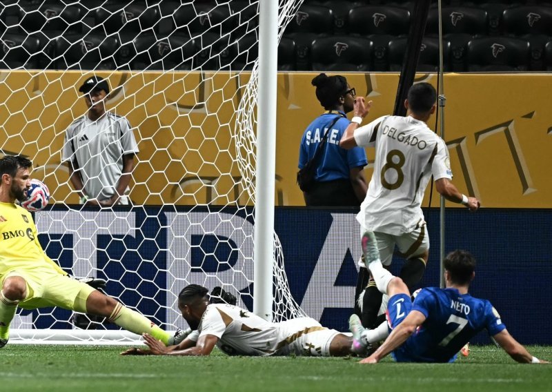 Pogledajte fantastičan gol Chelseaja snimljen kamerom koju je nosio sudac