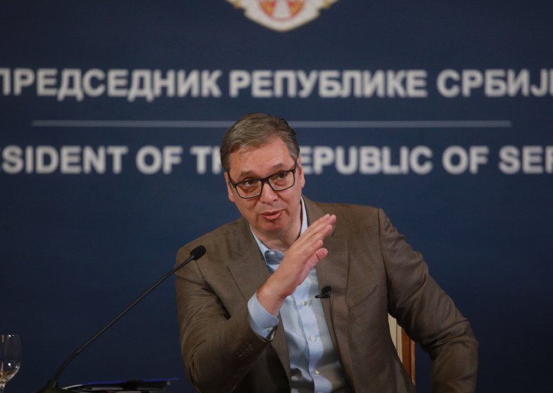 Podnesena kaznena prijava protiv Vučića, studenti poručili: 'Opečena koža nije reklamni pano'