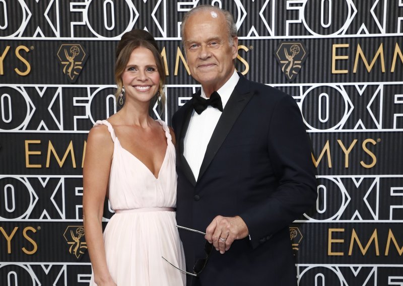 Legendarni 'Frasier' u 71. će dobiti osmo dijete