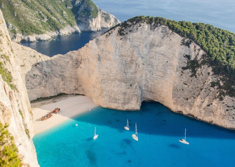 Ovo je jedna od najljepših plaža svijeta i zbog nje svi žele posjetiti ovaj otok
