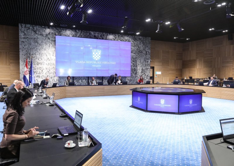 Zatvoreni dio Vlade: Ovo su kadrovske promjene
