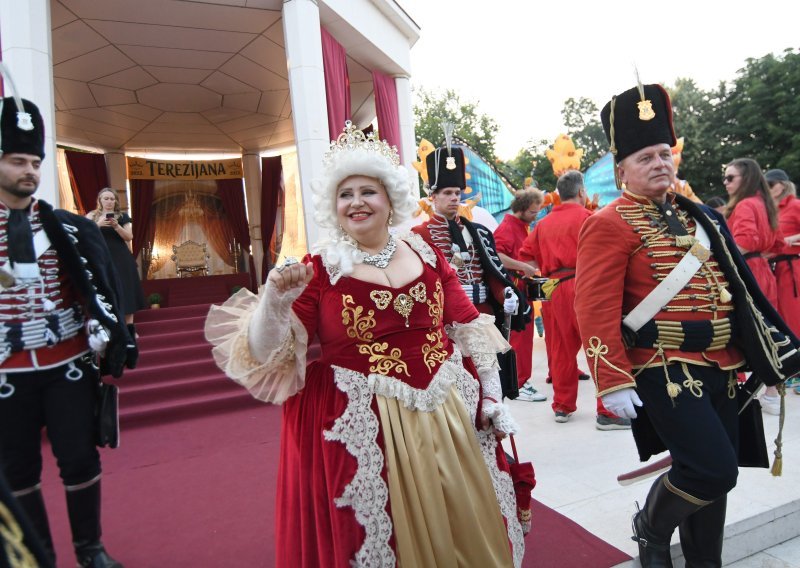 U Bjelovaru svečano otvorena 29. Terezijana, stigla i Marija Terezija