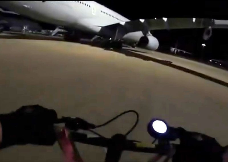 Upali u najveću britansku zračnu bazu i oštetili dva aviona. Pogledajte video