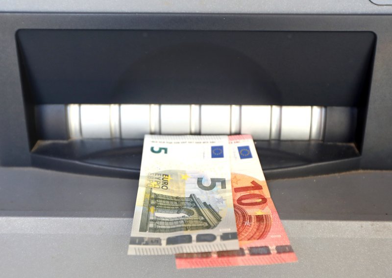 Objavljena prosječna neto plaća, evo u kojoj djelatnosti je najveća