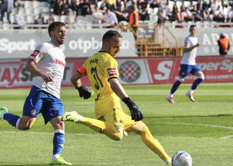 Hajduk sve dogovorio s igračem pa mu se prestao javljati