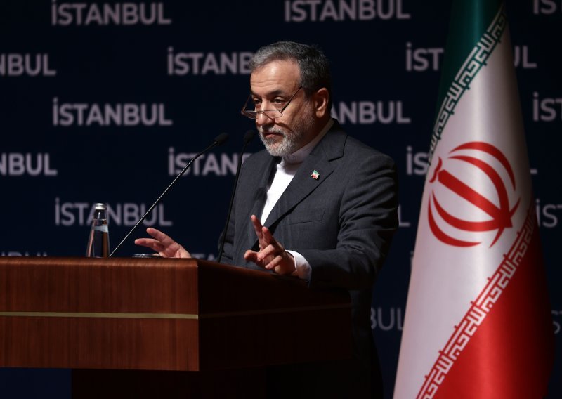 Iranski šef diplomacije ide u Moskvu: Konzultirat ću se s Putinom