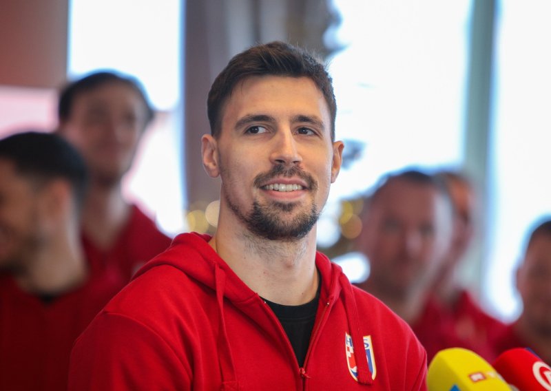 Kapetan hrvatske rukometne reprezentacije oženio Austrijanku: Vjenčanje uz Duvnjaka, Karačića...