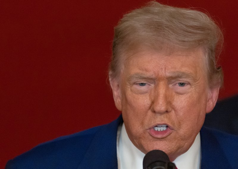 Američko veleposlanstvo u Kataru pozvalo svoje građane da ne napuštaju domove