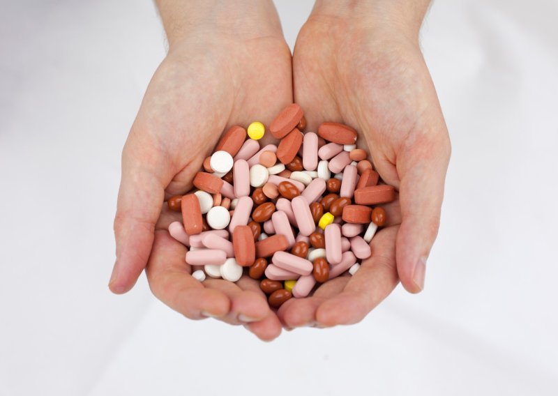 Revolucija u farmaciji: Bakterije pretvaraju plastiku u lijek protiv bolova