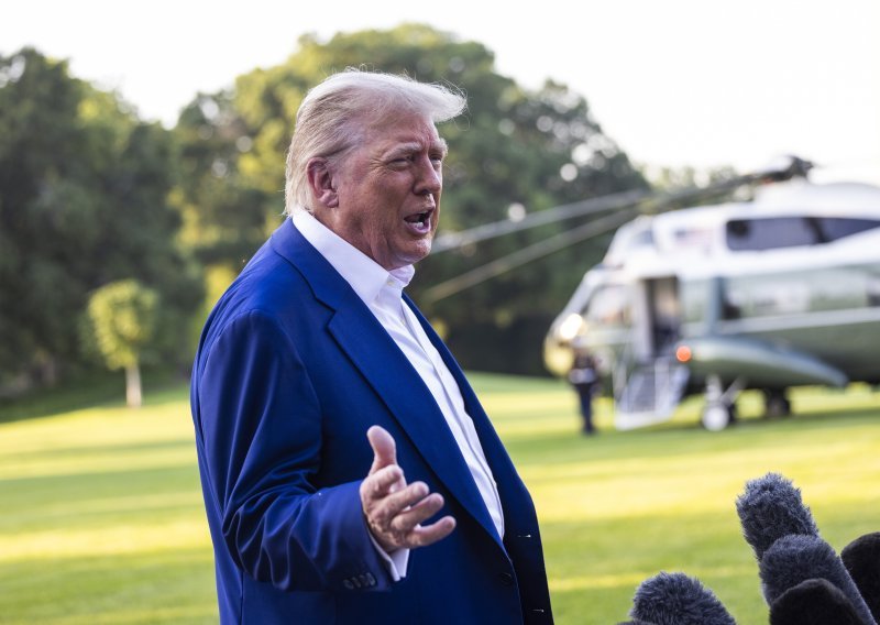 Trump stigao u Nizozemsku na samit NATO-a