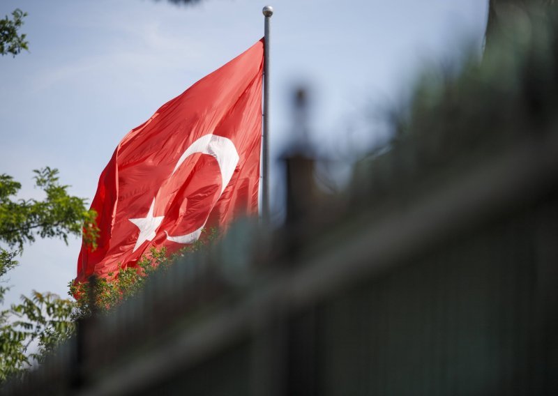 Turska uhitila 163 ljudi zbog navodnih veza sa zabranjenim Gulenovim pokretom