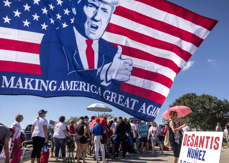 Trump se kladi naveliko: Ako mu propadne plan, na kocki je pokret koji ga je doveo na vlast