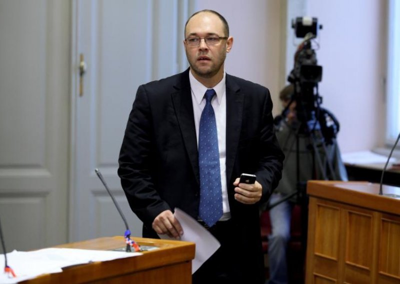 MP Stier: Milanovic fabricates accusations against HDZ