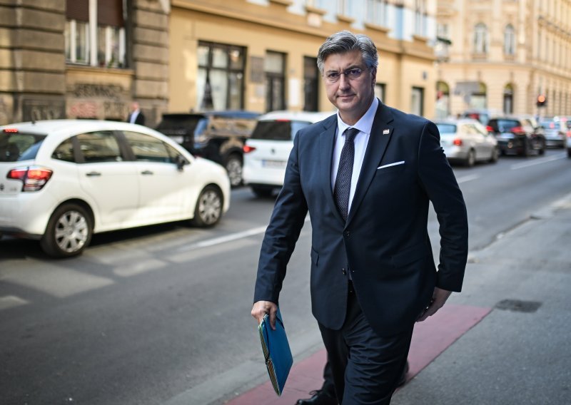 Plenković pozvao Artuković Kunšt da se više ne kandidira
