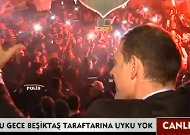 Pogledajte Bilića kao vođu navijača; euforija u Istanbulu!
