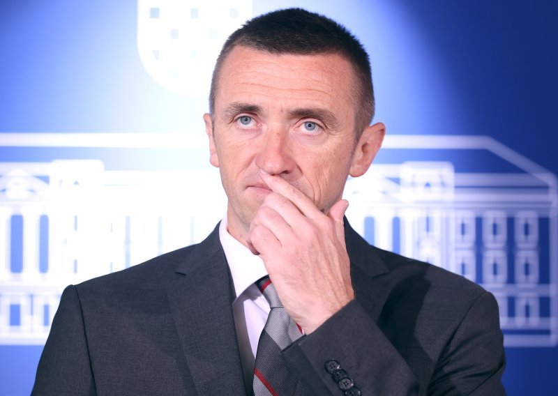 Penavu pitali ulazi li u Vladu: 'Znat ćete vrlo brzo. Moram se još usuglasiti s Plenkovićem'