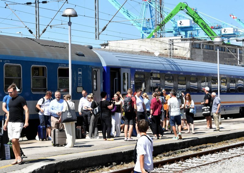 Stigao prvi izravni vlak iz Varšave za Rijeku: Evo koliko mu treba da stigne i koliko košta