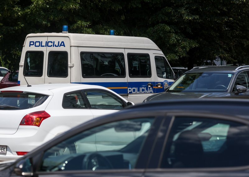 Nepoznati muškarci napali riječke studentice i studente tijekom probe