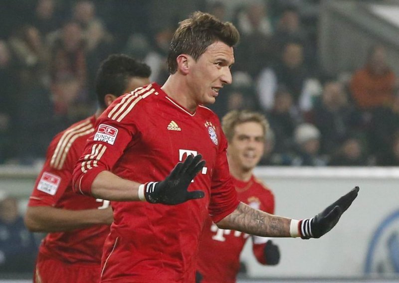 Mandžo zabio u svom stilu, Bayern nedodirljiv!