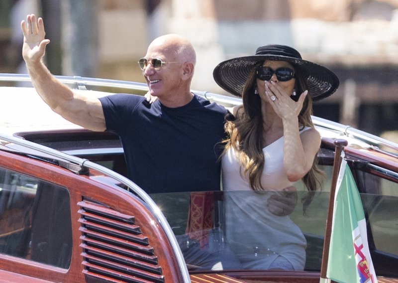 Ovako su se Bezos i Lauren oprostili od gostiju u Veneciji