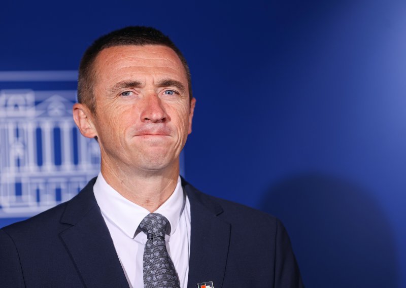 HDZ ne želi Penavu u Vladi, a ne da mu ni državni ured, evo što mu nudi