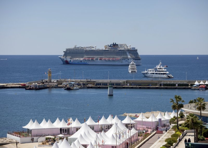 Cannes protiv prekomjernog turizma: Uvode se ograničenja za kruzere