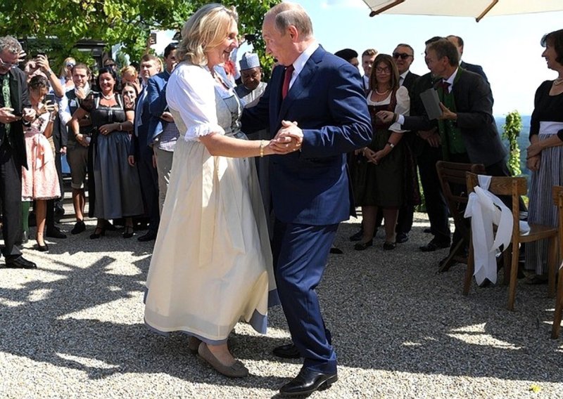 Valcer s Putinom: Mračna istina o unosnim vezama
austrijske elite i Rusije