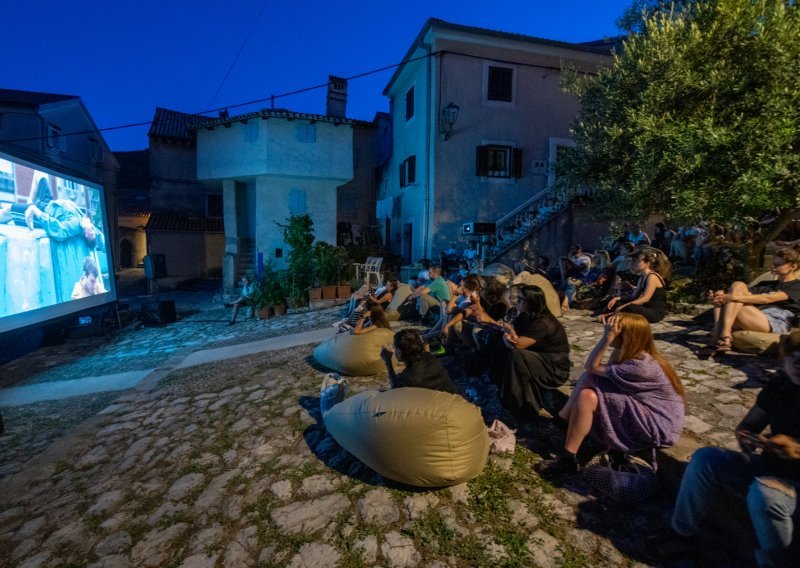 BURA film festival ponovno oživljava staru jezgru Bakra: Tri ljetne večeri posvećene snovima i zajedništvu