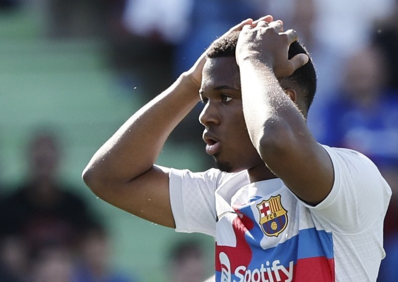 Trebao je biti vođa nove Barcelone, a sad ide na još jednu posudbu