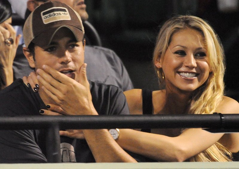 Nove fotografije pokrenule glasine: Čekaju li Enrique Iglesias i Ana Kurnjikova četvrto dijete?