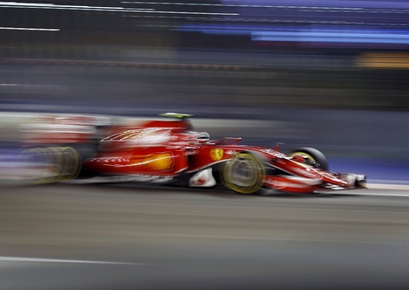 Kazna Vettelu odlučila novog F1 prvaka?