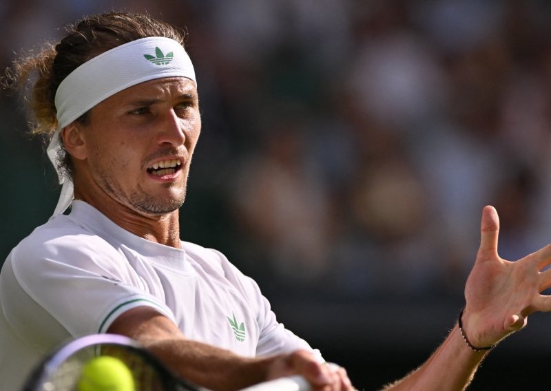Novi šok na Wimbledonu: Treći igrač svijeta ispao u meču od dva dana i pet setova